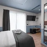Ξενοδοχείο με διαμερίσματα Esther Suites, Nilie Hospitality Mgmt 3*