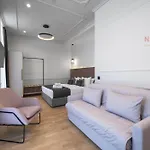 Ξενοδοχείο με διαμερίσματα Esther Suites, Nilie Hospitality Mgmt 3*