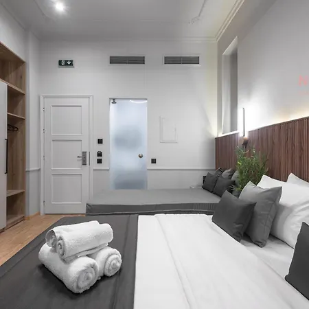 Lägenhetshotell Esther Suites, Nilie Hospitality Mgmt *