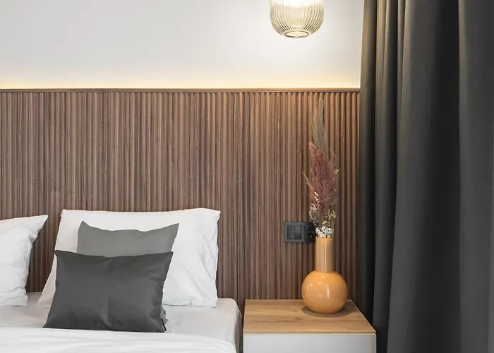 Esther Suites, Nilie Hospitality Mgmt 3*